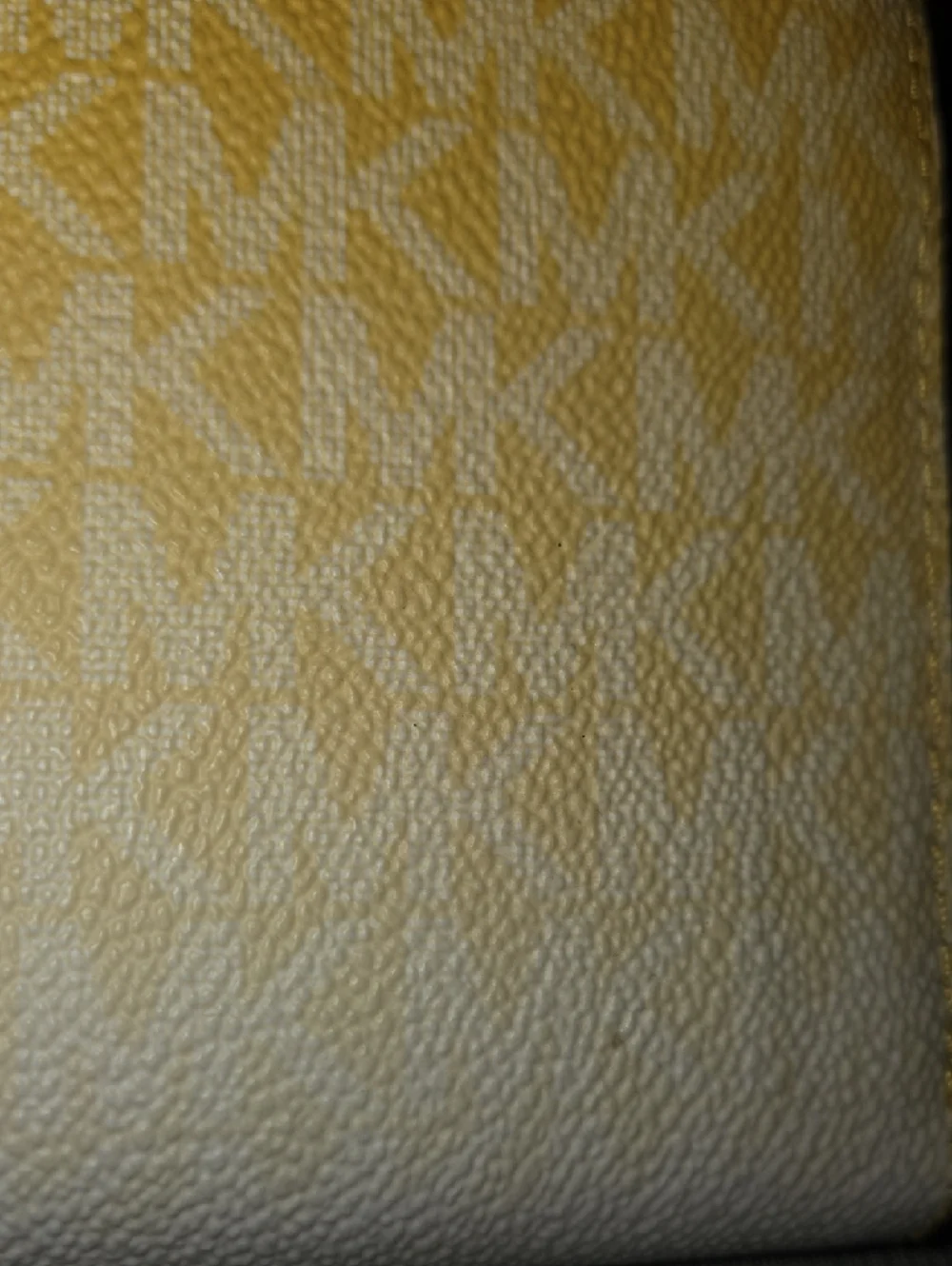Michael Kors Jet Set Ombre Wristlet - Picture 5 of 5